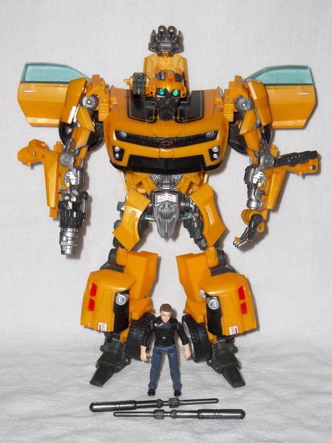 Human Alliance Bumblebee - robot 1